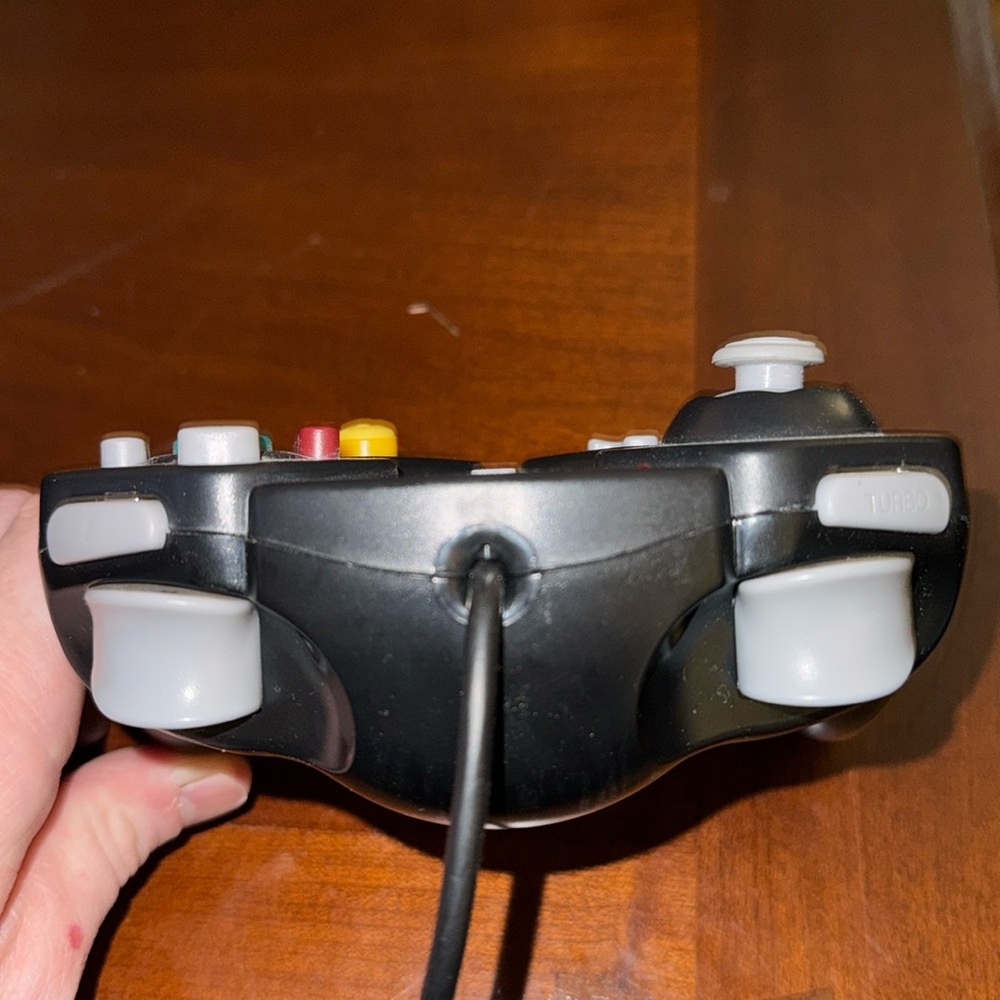 Game Cube controller - Picture 2 of 2